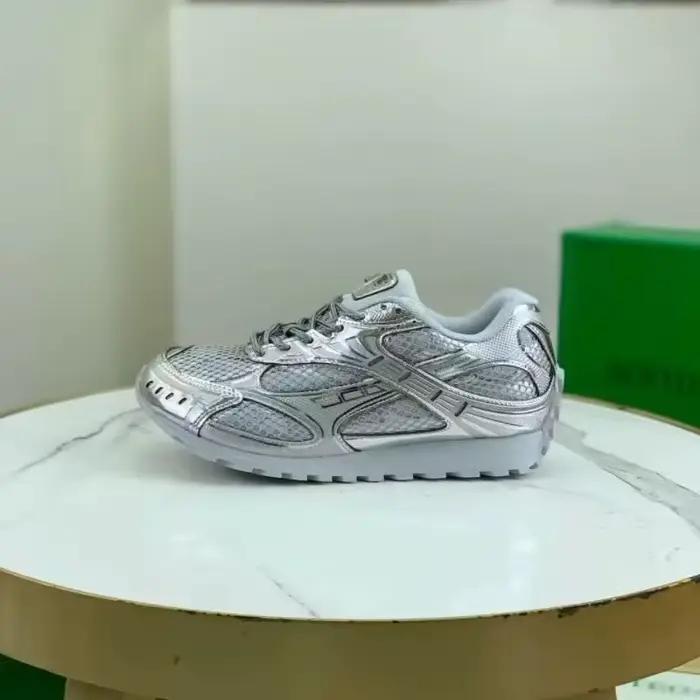 2025 nouvelles chaussures de course de sports de plein air de haute qualité marche jogging baskets c