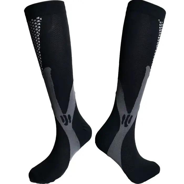 Chaussettes de Compression noires pour hommes et femmes, pour le Football, Anti-Fatigue, soulagement