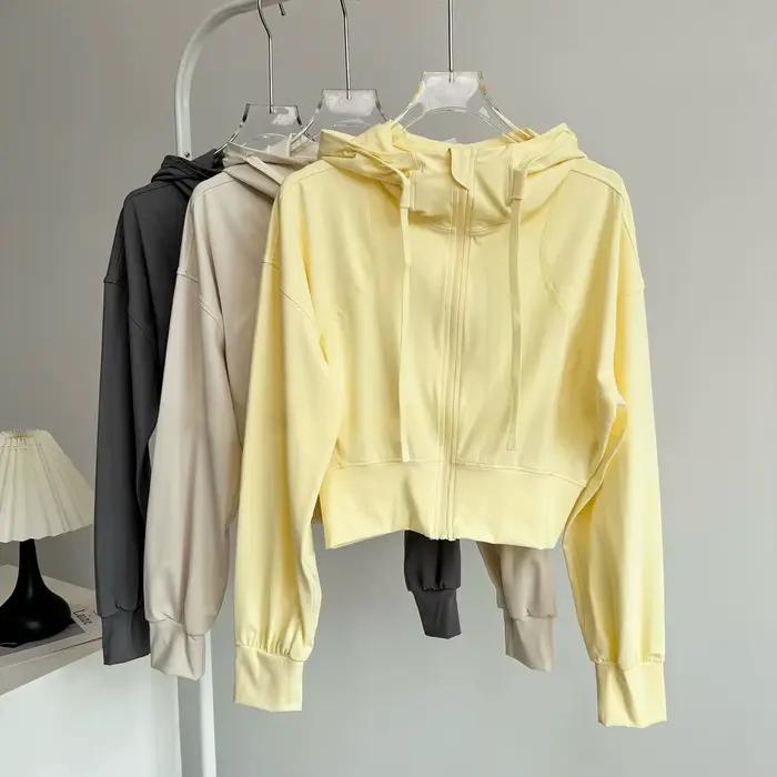 Veste de course pour femmes tricotée en nylon, respirante et polyvalente pour course, yoga, sports de plein air et occasions spéciales