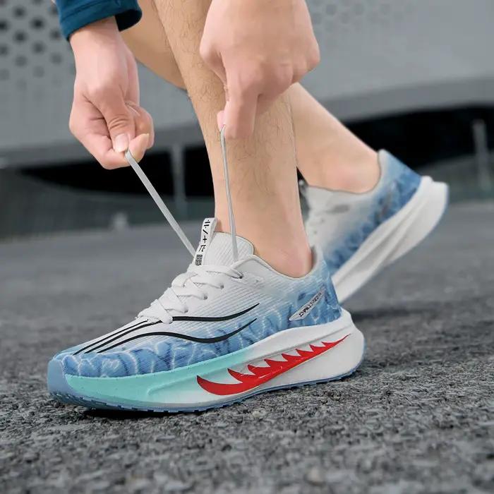 Chaussures de course pour hommes avec plaque en carbone