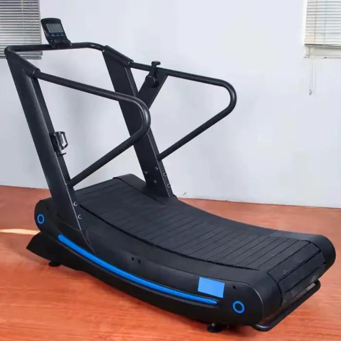 Tapis de course manuel incurvé non motorisé à résistance magnétique