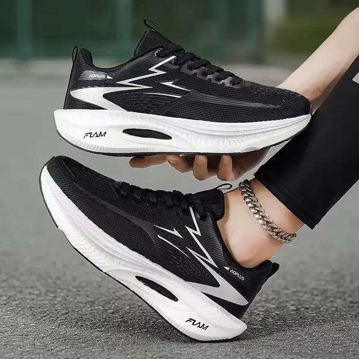 Chaussures de course tendance pour hommes et femmes