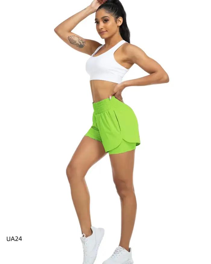 Shorts de course 2-en-1 pour femmes shorts de sport taille haute pour la gym yoga shorts d'entraînement double couche avec poches latérales acrylique ajustement flexible pour une variété d'activités physiques