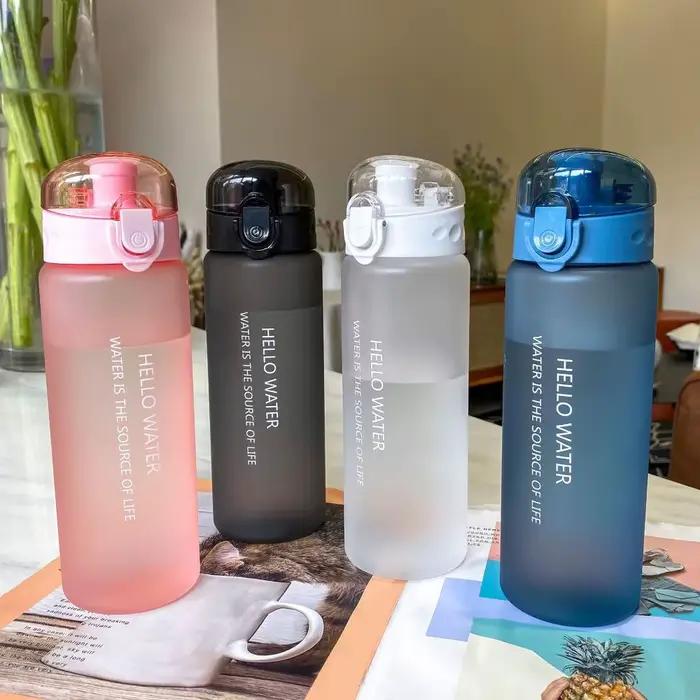 Bouteille d'eau transparente de sport 780ml