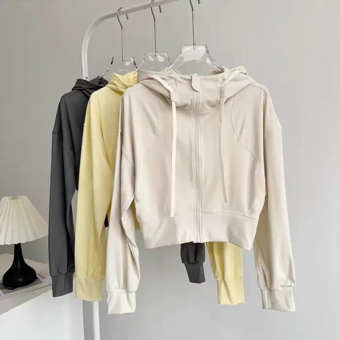 Veste de course pour femmes tricotée en nylon, respirante et polyvalente pour course, yoga, sports de plein air et occasions spéciales