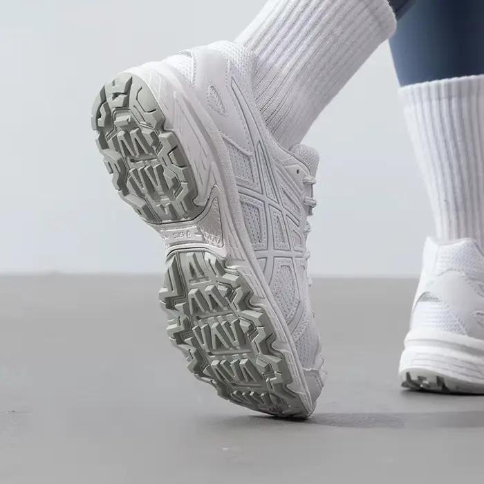 Asics Chaussures de course pour femmes Jog 100t (2E)