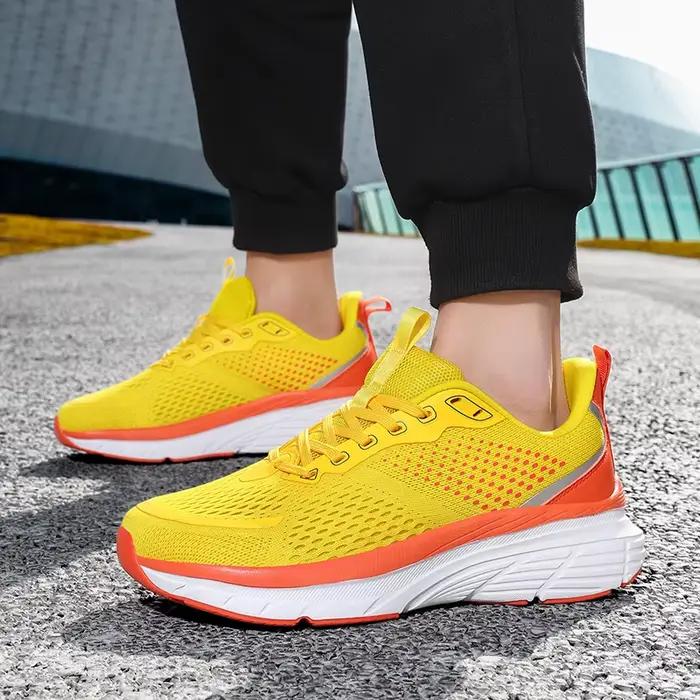 Chaussures de course à bout large pour hommes