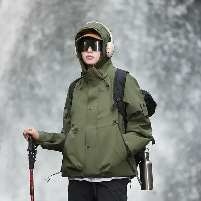 Vestes de randonnée imperméables pour femmes et hommes
