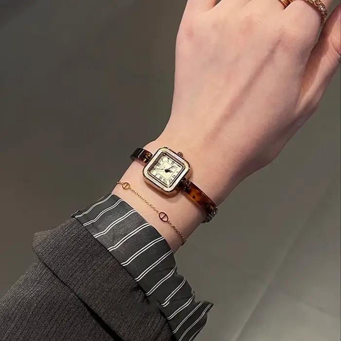 Montres de luxe Vintage pour femmes