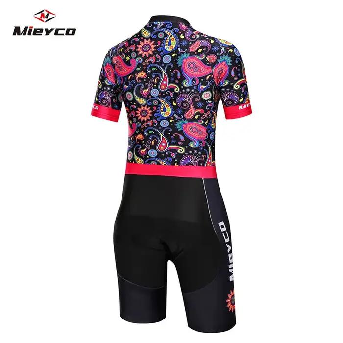 Tenue de triathlon estivale pour vélo