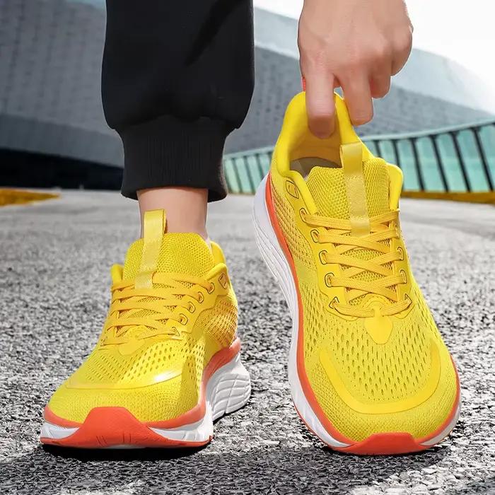 Chaussures de course à bout large pour hommes
