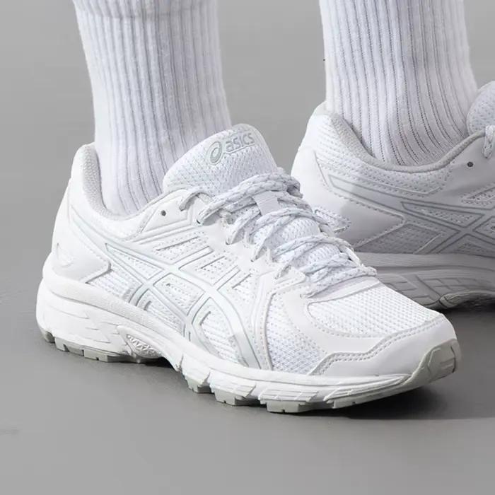 Asics Chaussures de course pour femmes Jog 100t (2E)