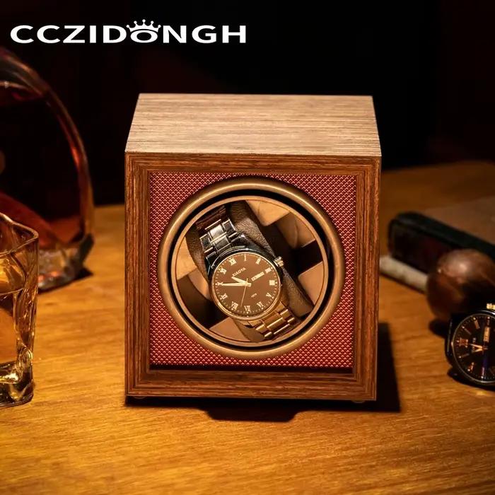 Montre à remontage automatique allemande