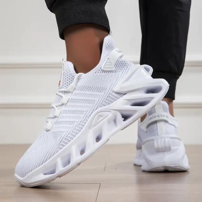 Chaussures de course pour hommes avec semelle à lame