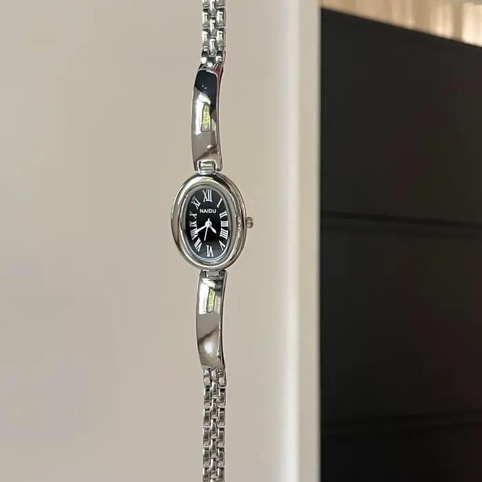 Nouvelle Montre Bracelet Ovale pour Femme 2026 – Élégante