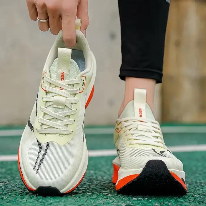 Chaussures de course avec plaque en carbone, spécialité marathon, respirantes, légères, confortables, antidérapantes, pour hommes et femmes, baskets Chunta