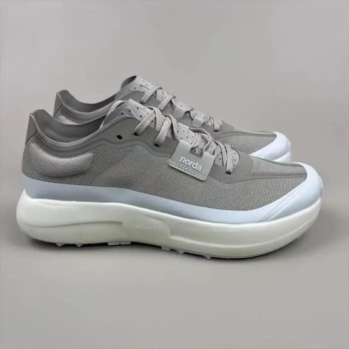 Chaussures de course classiques confortables et respirantes pour hommes, chaussures de marche légère