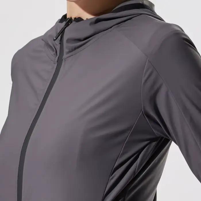 Vestes de course pour femmes mince respirant vêtements de sport chemises de Yoga à séchage rapide entraînement hauts Slim manteau de Fitness