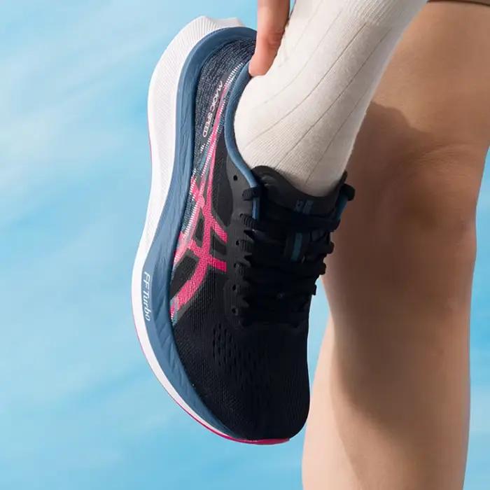 Chaussures de course pour femmes ASICS MAGIC SPEED 4 All Black Carbon Plate 1012B676-001 Propulsion respirantes