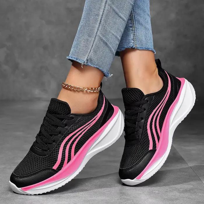 Chaussures de course sur route pour femmes avec empeigne en mesh respirant et semelle antidérapante, adaptées au fitness et au marathon. Design sportif élégant, amorti confortable, baskets décontracté