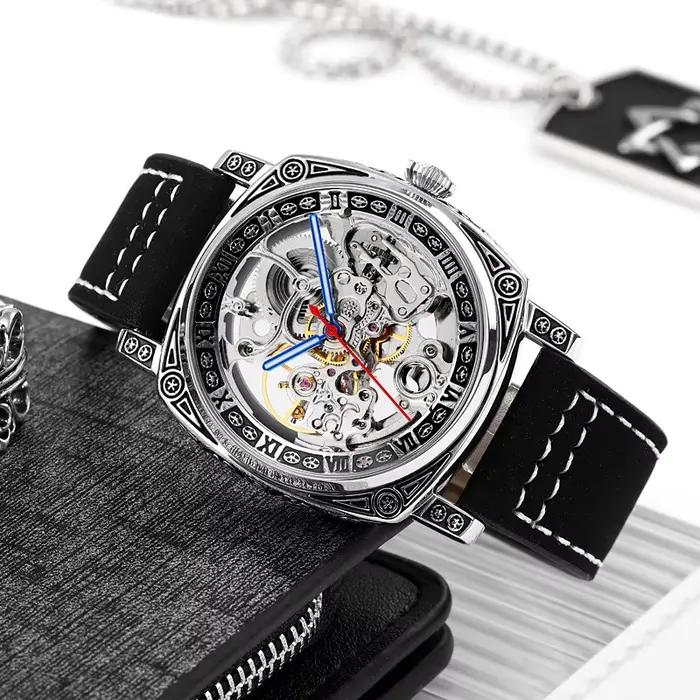 Montre automatique squelette carré : mouvement mécanique étanche lumineux gravé pour hommes
