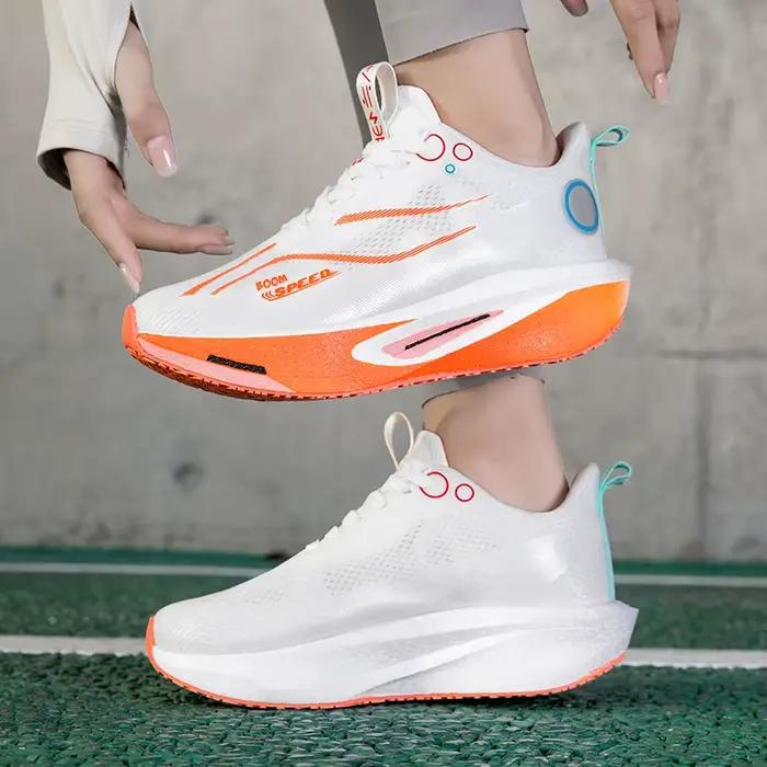 Chaussures de course pour hommes plaque de carbone chaussures de course professionnelles respirant antidérapant amorti femmes chaussures de sport de course décontractées