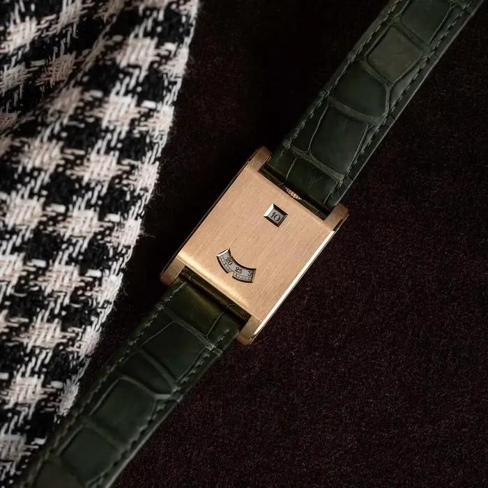 Montre carrée à quartz avec mouvement japonais