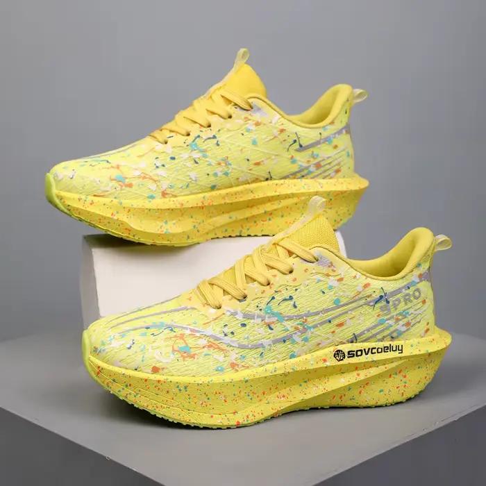 Chaussures de course pour hommes avec caractéristiques lumineuses
