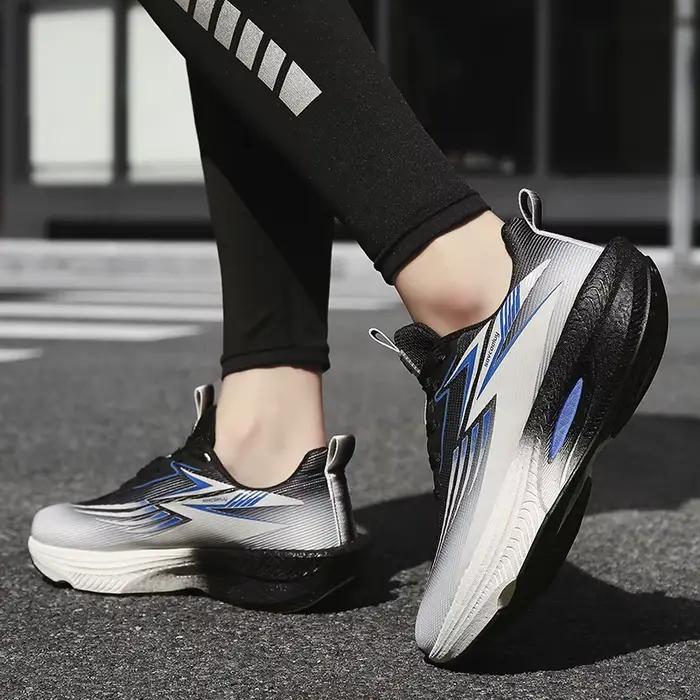 Chaussures de course pour hommes avec plaque en carbone