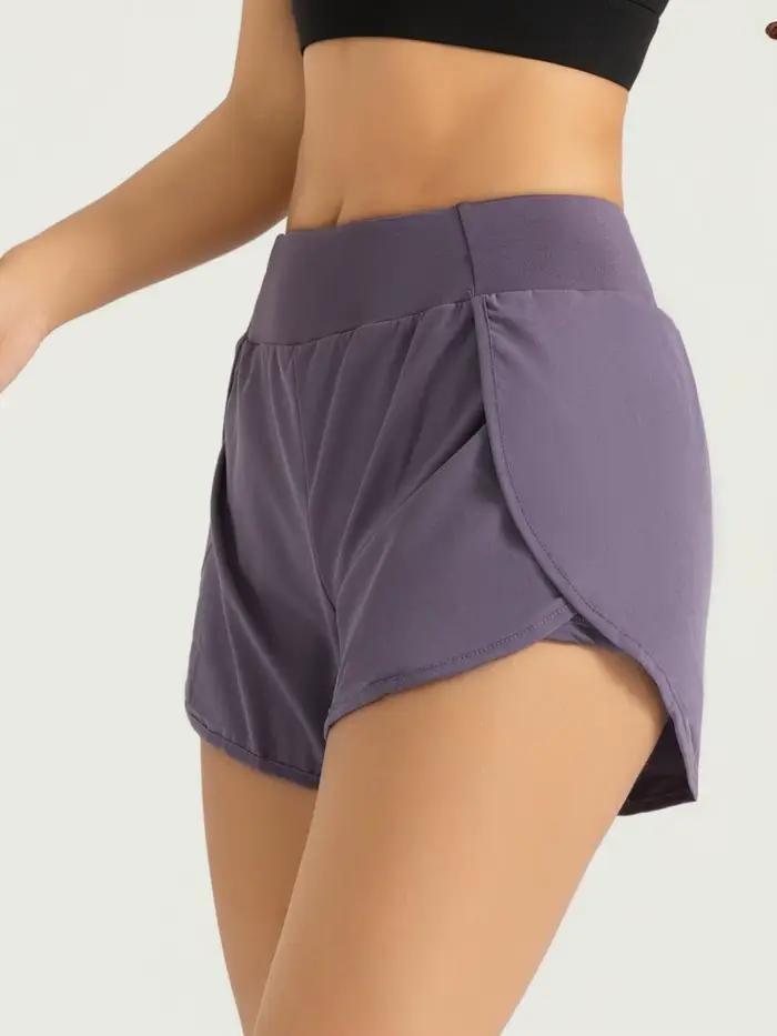 Short de course léger pour femme avec poches et doublure design taille haute technologie évacuation humidité confort et praticité occasions sportives entraînements activité physique